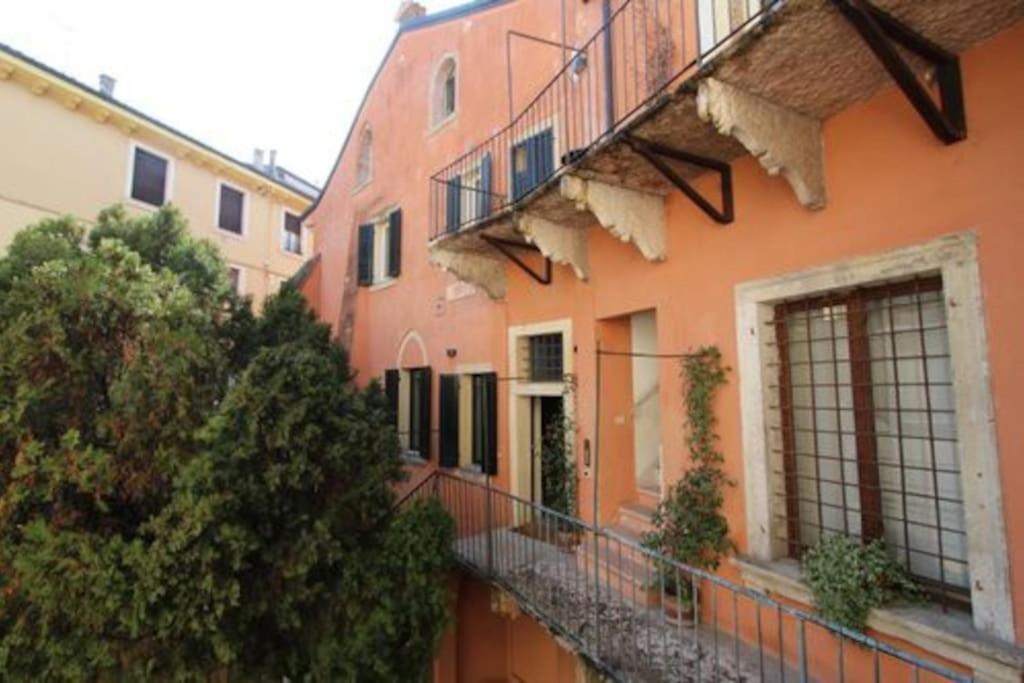 Abbraccio Di Verona Eksteriør billede
